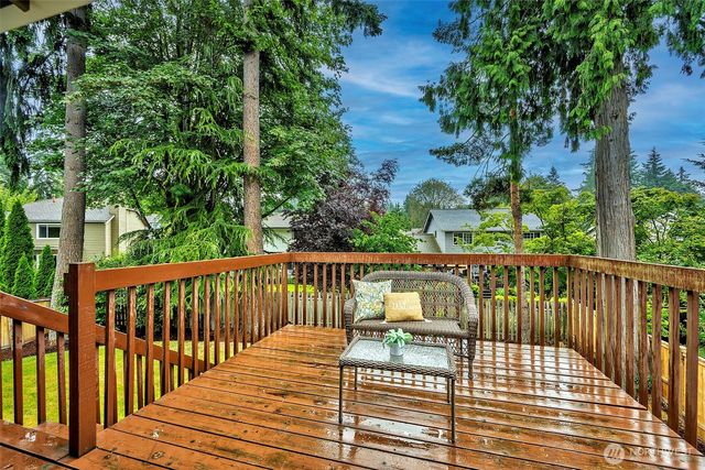 13702 173rd Place NE, Redmond, WA 98052