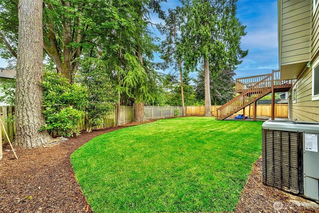 13702 173rd Place NE, Redmond, WA 98052