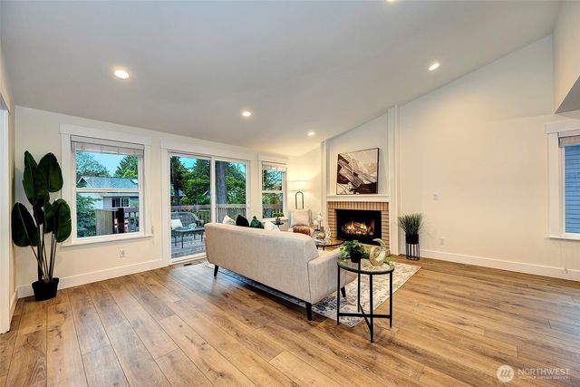 13702 173rd Place NE, Redmond, WA 98052