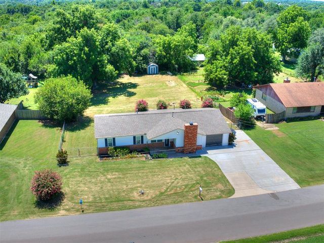 11026 E Draper Avenue, Choctaw, OK 73020