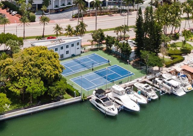 5401 Collins Avenue 622, Miami Beach, FL 33140