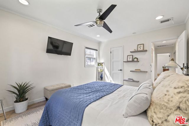 11023 Kling Street, Toluca Lake, CA 91602