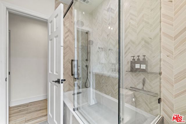 11023 Kling Street, Toluca Lake, CA 91602