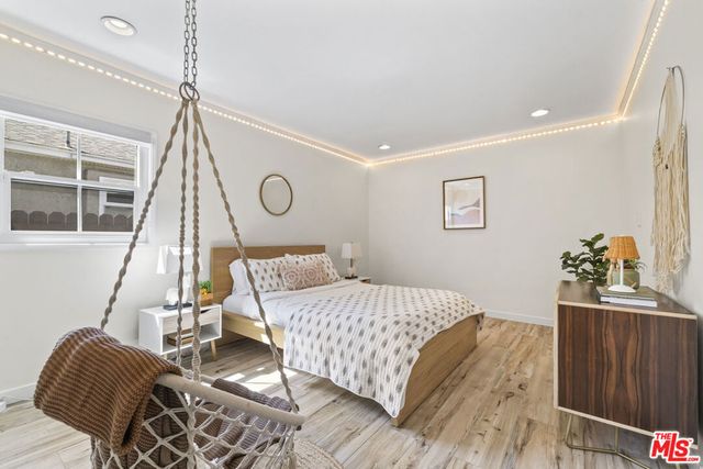 11023 Kling Street, Toluca Lake, CA 91602