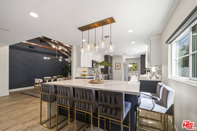 11023 Kling Street, Toluca Lake, CA 91602
