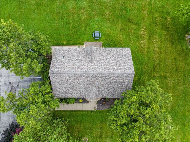 1841 Universal Rd, Penn Hills, PA 15235