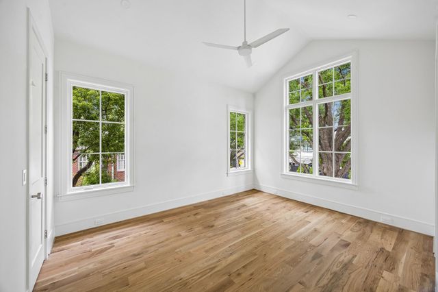 6634 Wakeforest Avenue, West University Place, TX 77005