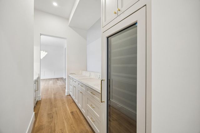 6634 Wakeforest Avenue, West University Place, TX 77005