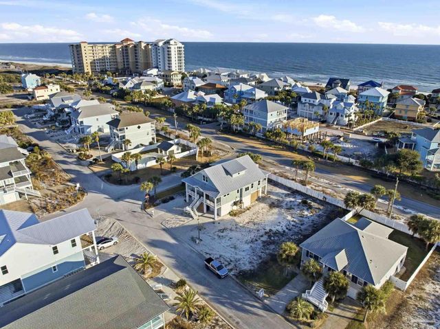 831 Sailfish Ct, Perdido Key, FL 32507
