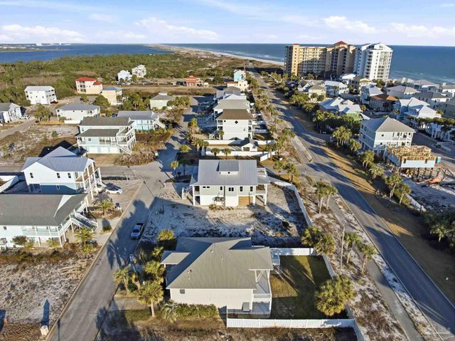 831 Sailfish Ct, Perdido Key, FL 32507