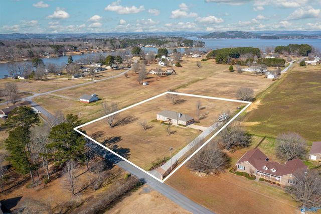 105 Bay View Lane, Centre, AL 35960