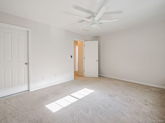 2440 Parmenter Boulevard, Royal Oak Charter Township, MI 48073