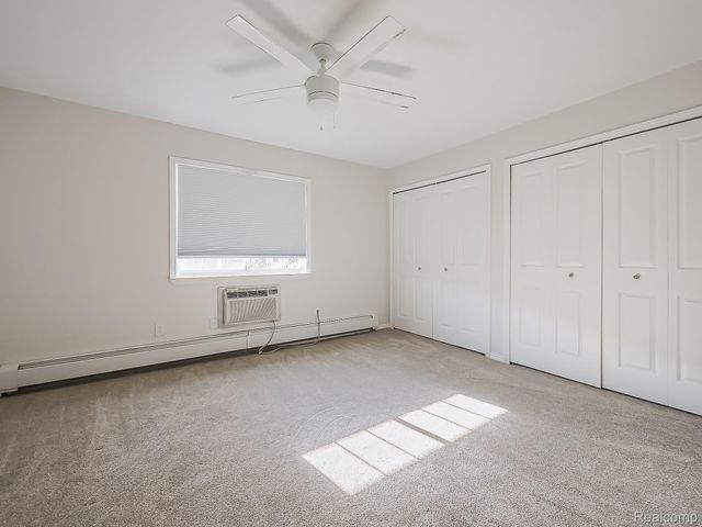 2440 Parmenter Boulevard, Royal Oak Charter Township, MI 48073