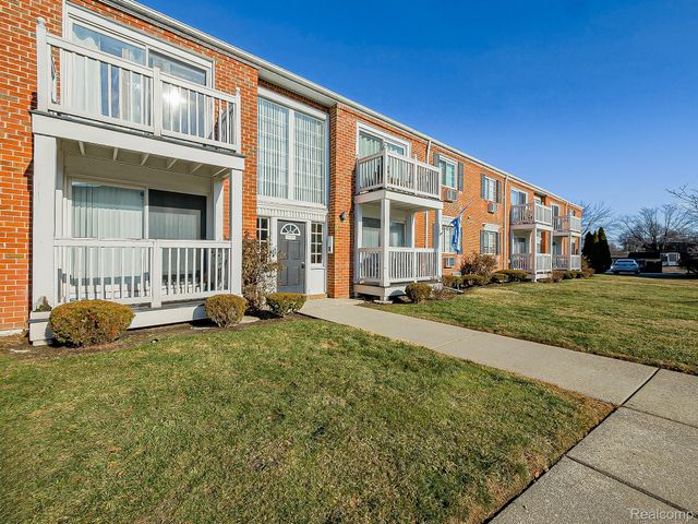 2440 Parmenter Boulevard, Royal Oak Charter Township, MI 48073