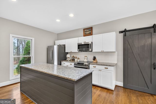 7581 Old Zebulon Road, Molena, GA 30258