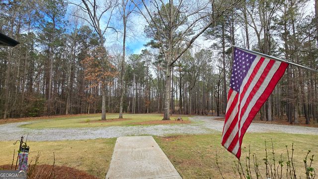 7581 Old Zebulon Road, Molena, GA 30258