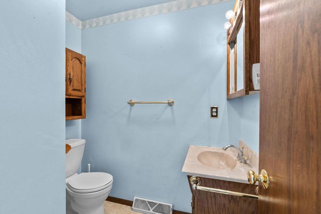 564 E Rhine STREET, Elkhart Lake, WI 53020