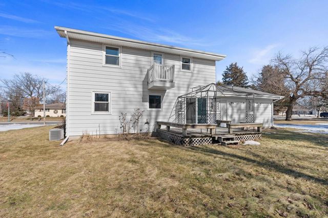564 E Rhine STREET, Elkhart Lake, WI 53020