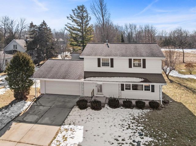 564 E Rhine STREET, Elkhart Lake, WI 53020