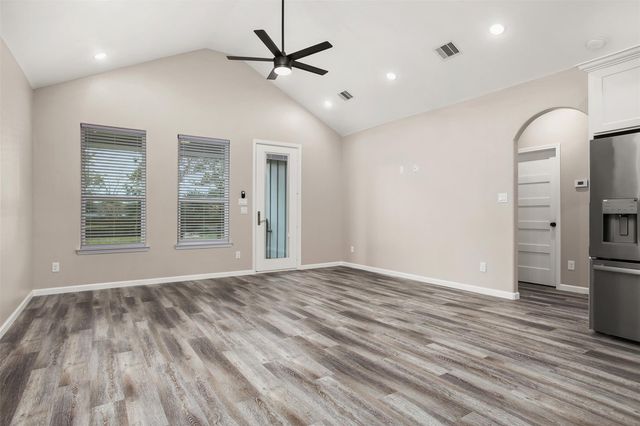 3617 Pecan Drive, Bacliff, TX 77518