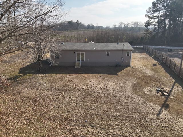 3955 Hwy 200, Huron, TN 38345