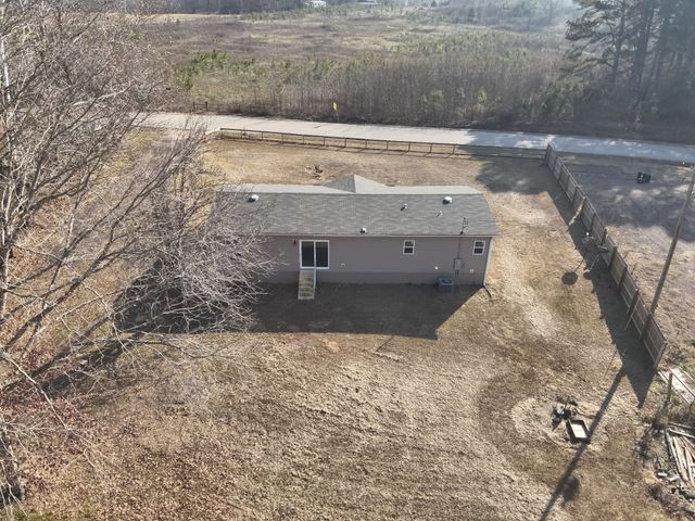 3955 Hwy 200, Huron, TN 38345