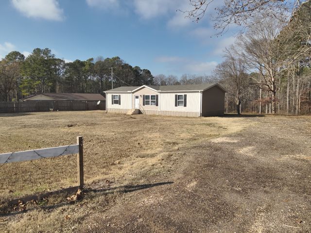 3955 Hwy 200, Huron, TN 38345