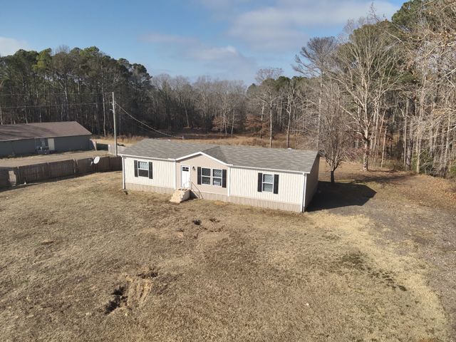 3955 Hwy 200, Huron, TN 38345