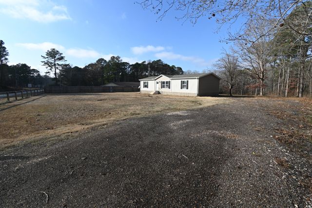 3955 Hwy 200, Huron, TN 38345