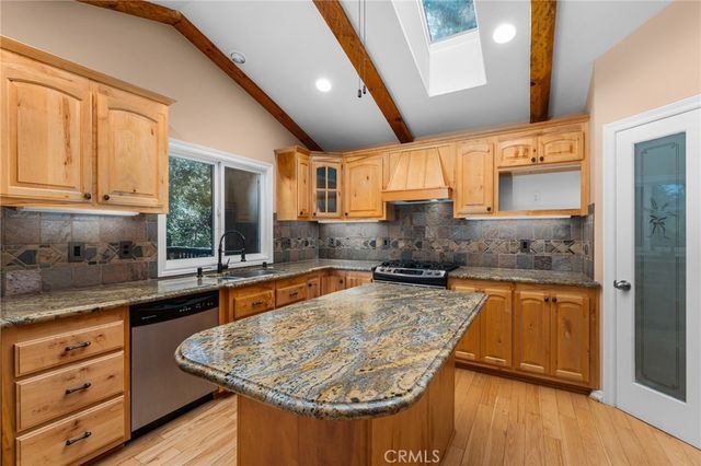 23988 Scenic, Crestline, CA 92325