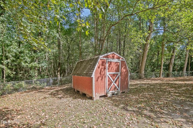 150 Bienville Drive, Fayetteville, NC 28311