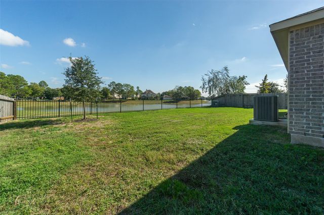 2832 Cross Colony Drive, League City, TX 77539