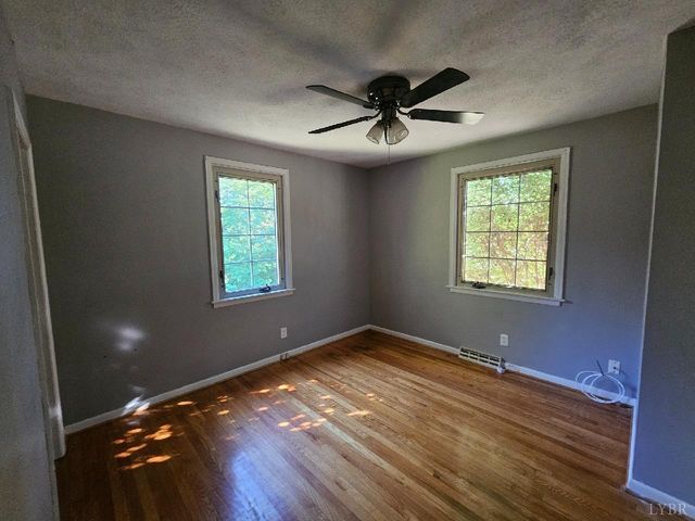 1215 Heath Avenue, Lynchburg, VA 24502