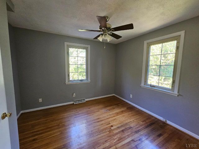 1215 Heath Avenue, Lynchburg, VA 24502