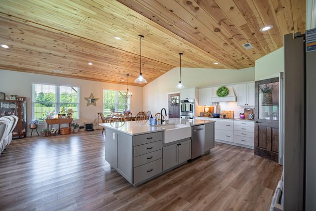 4290 Gardnersville Road, Crittenden, KY 41030