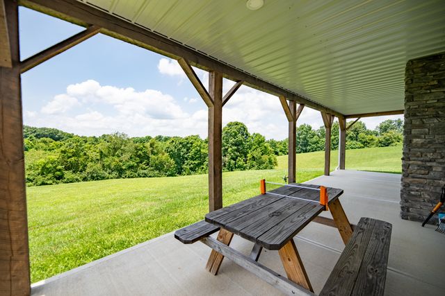 4290 Gardnersville Road, Crittenden, KY 41030