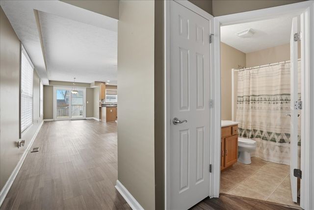 910 Gerike Way, Bloomington, IL 61704