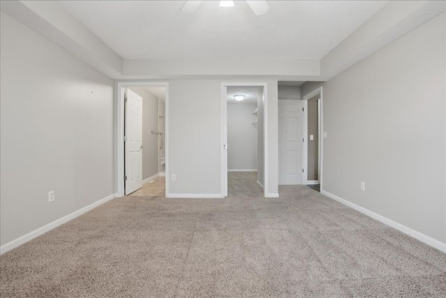 910 Gerike Way, Bloomington, IL 61704