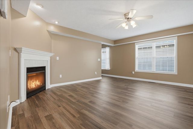 910 Gerike Way, Bloomington, IL 61704