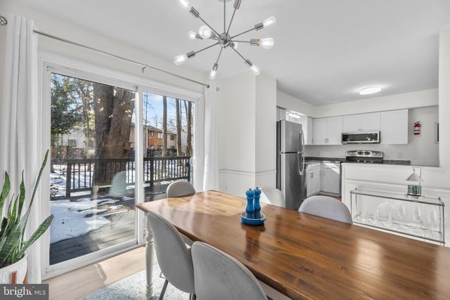 2320 EMERALD HEIGHTS CT, Reston, VA 20191