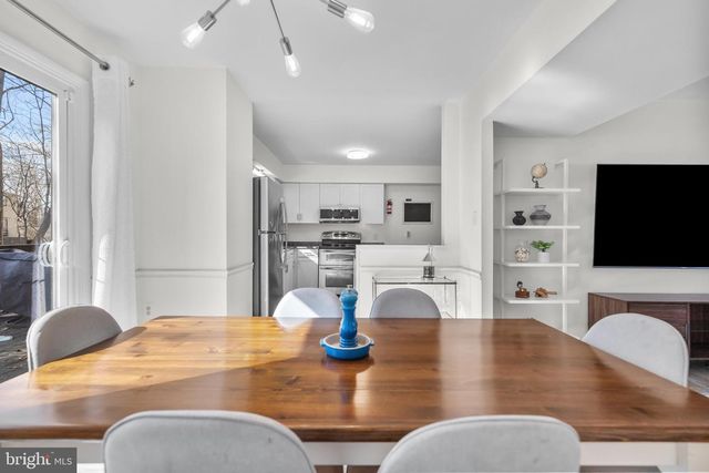 2320 EMERALD HEIGHTS CT, Reston, VA 20191