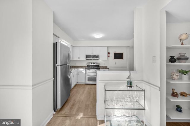 2320 EMERALD HEIGHTS CT, Reston, VA 20191