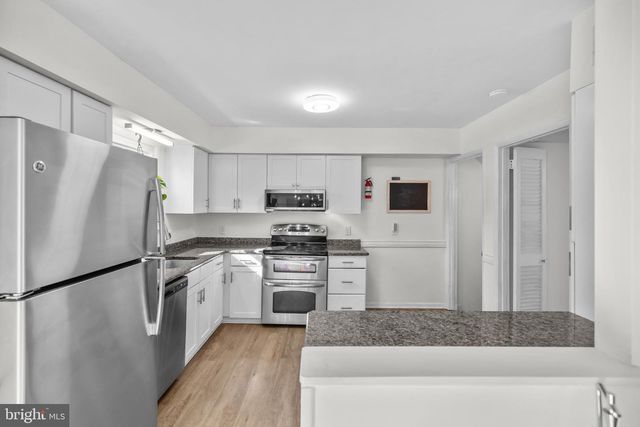 2320 EMERALD HEIGHTS CT, Reston, VA 20191