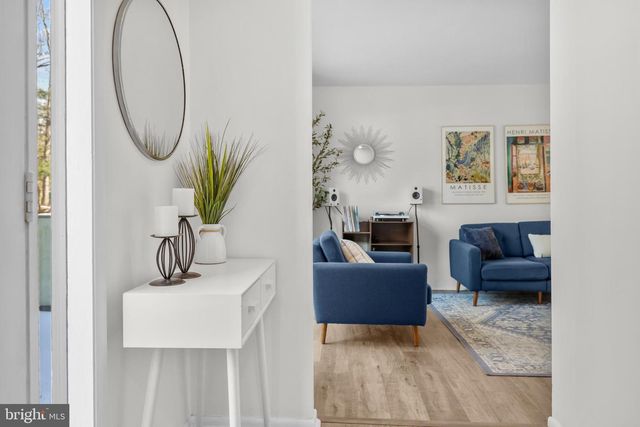 2320 EMERALD HEIGHTS CT, Reston, VA 20191