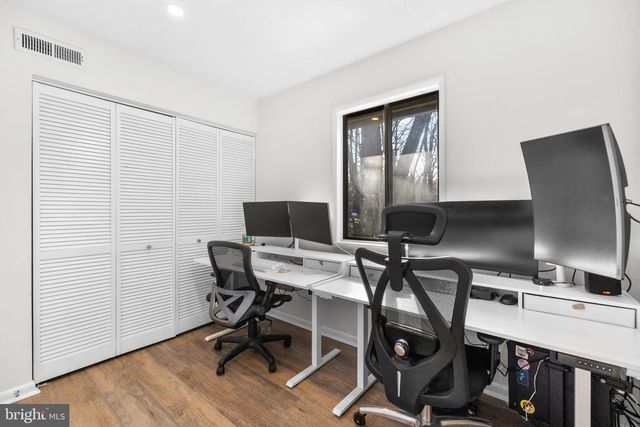 2320 EMERALD HEIGHTS CT, Reston, VA 20191