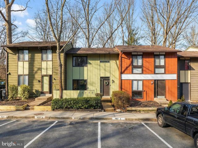 2320 EMERALD HEIGHTS CT, Reston, VA 20191