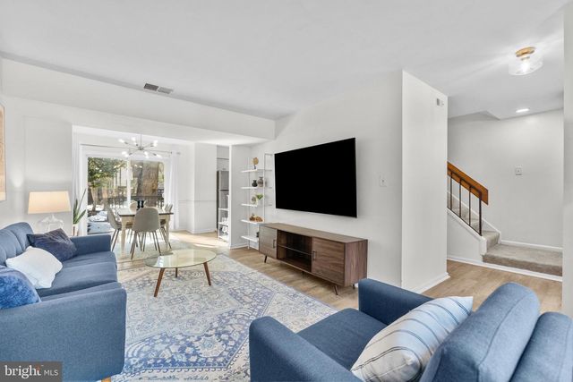 2320 EMERALD HEIGHTS CT, Reston, VA 20191