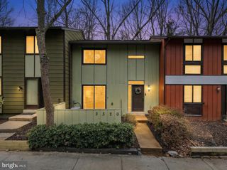 2320 EMERALD HEIGHTS CT, Reston, VA 20191