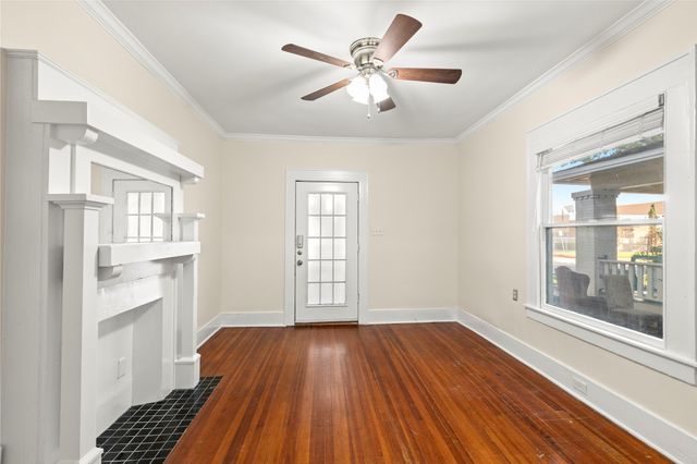 4533 Worth Street, Dallas, TX 75246