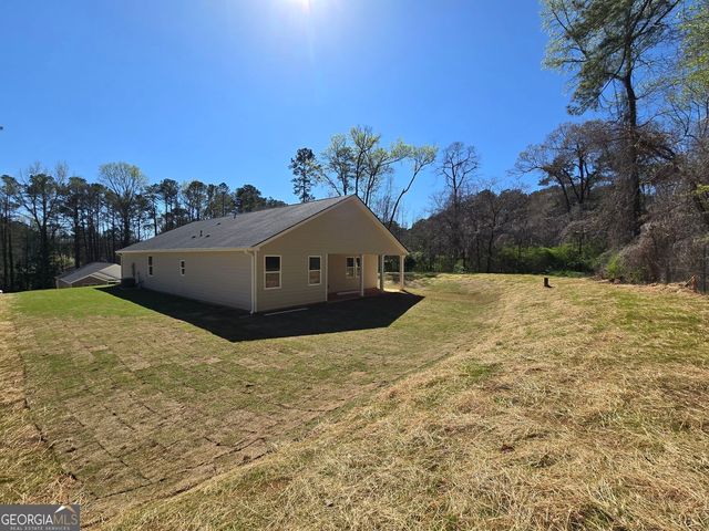 239 Swan Lake Road, Stockbridge, GA 30281